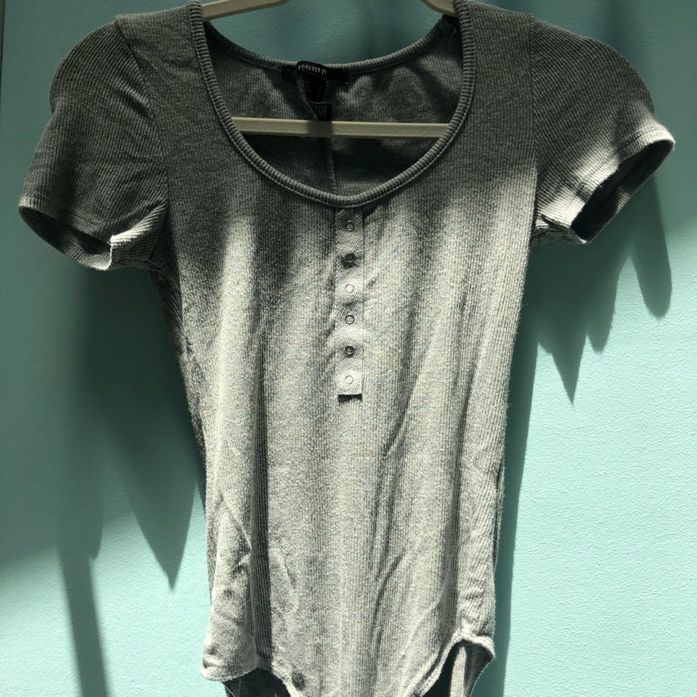 🔆 Grey F21 Bodysuit 🔆